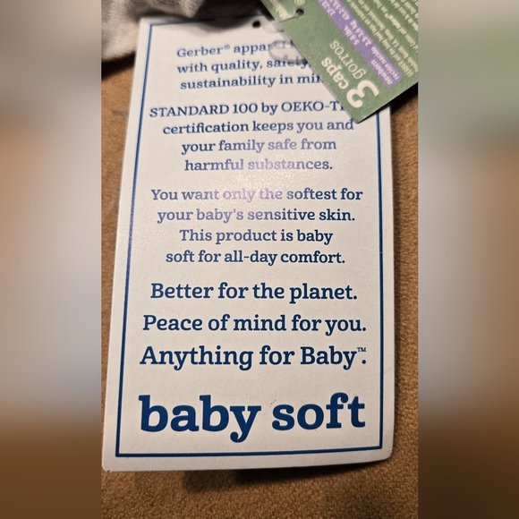 NWT Gerber newborn baby hats - Picture 3 of 4